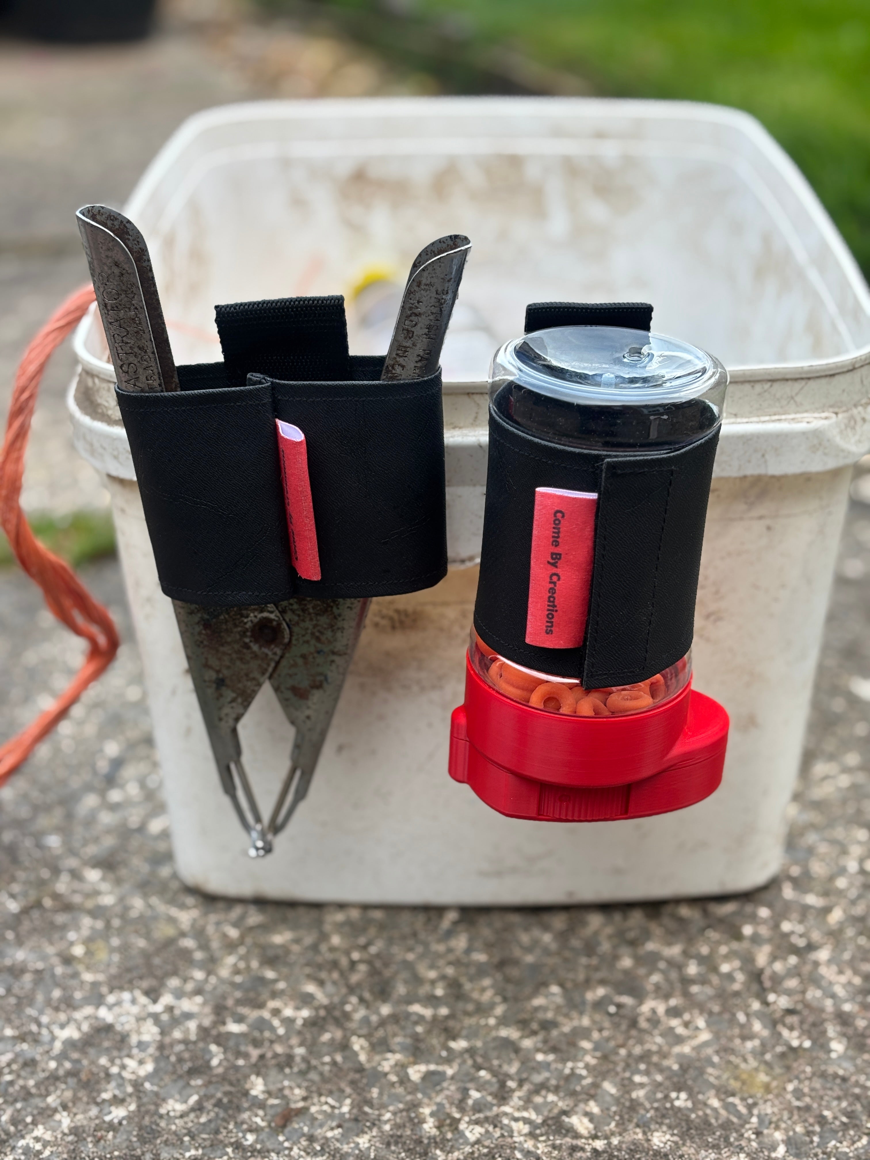 castration ring pliers dispenser holster holder clip